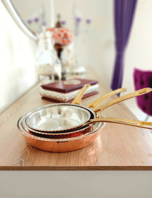 Copper frying pan,handcrafted copper omelette pan,real copper with brass handle,authentic kitchenware,handmade skillet / pans