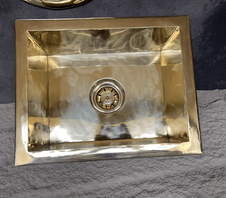 Unlacquered Brass Undermount Kitchen Sink - Premium Quality / Brass,Durable,Elegant,Kitchen Sink,sink,Undermount,Unlacquered,Various Sizes