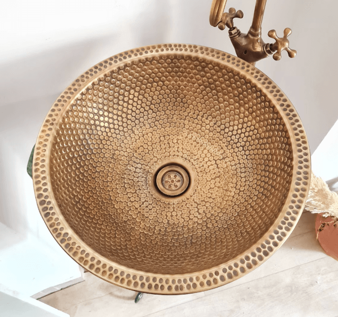 Modern Custom Made Brushed Brass Bathroom Sink / sink cell